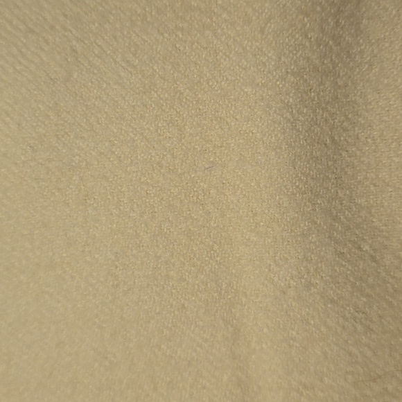JOHANNA HOWARD Dip-Dye Throw, Camel, 100% Baby Alpaca, Retail Price $450.00US - Picture 8 of 11